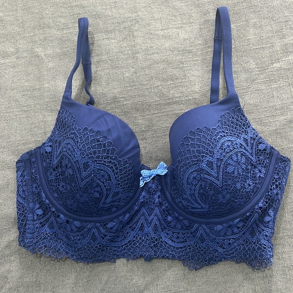 VS Lined Demi Lace Bra
